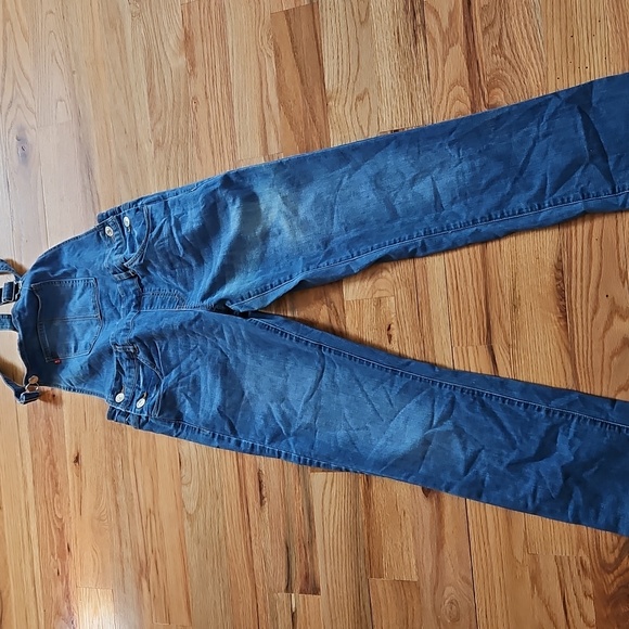 LEVIS DISTRESSED OVERALLS - Picture 10 of 13